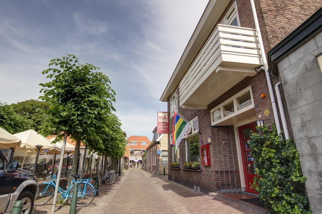 Hotel Oepkes West-Terschelling Bagian luar foto