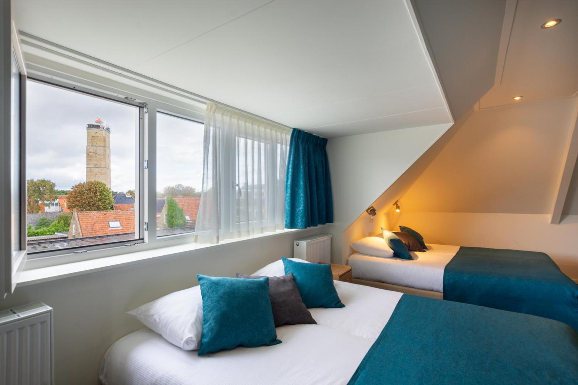 Hotel Oepkes West-Terschelling Bagian luar foto