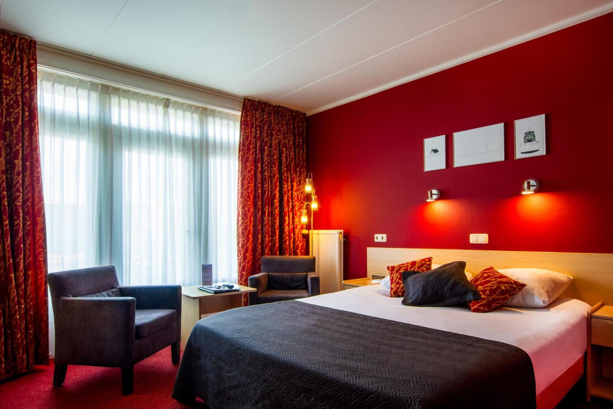 Hotel Oepkes West-Terschelling Bagian luar foto