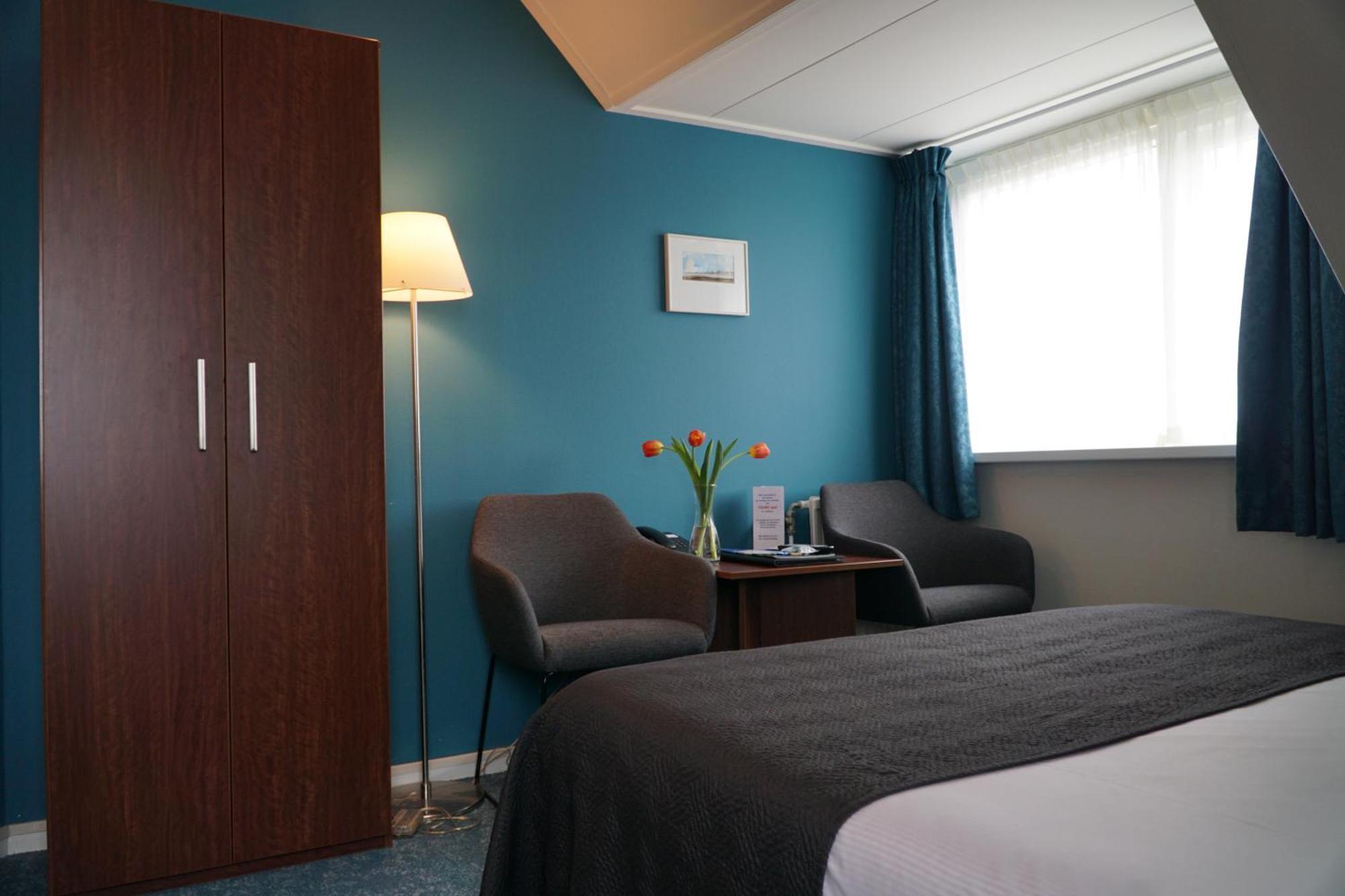 Hotel Oepkes West-Terschelling Bagian luar foto